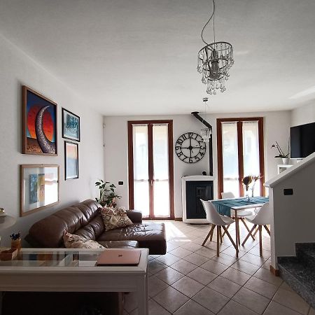 Villa Rosmarino 300 Mt From The Beach Colico Luaran gambar