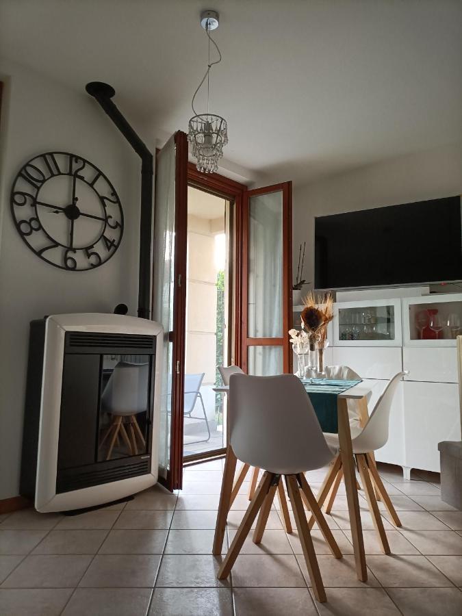 Villa Rosmarino 300 Mt From The Beach Colico Luaran gambar