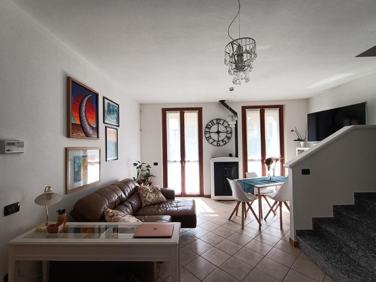 Villa Rosmarino 300 Mt From The Beach Colico Luaran gambar