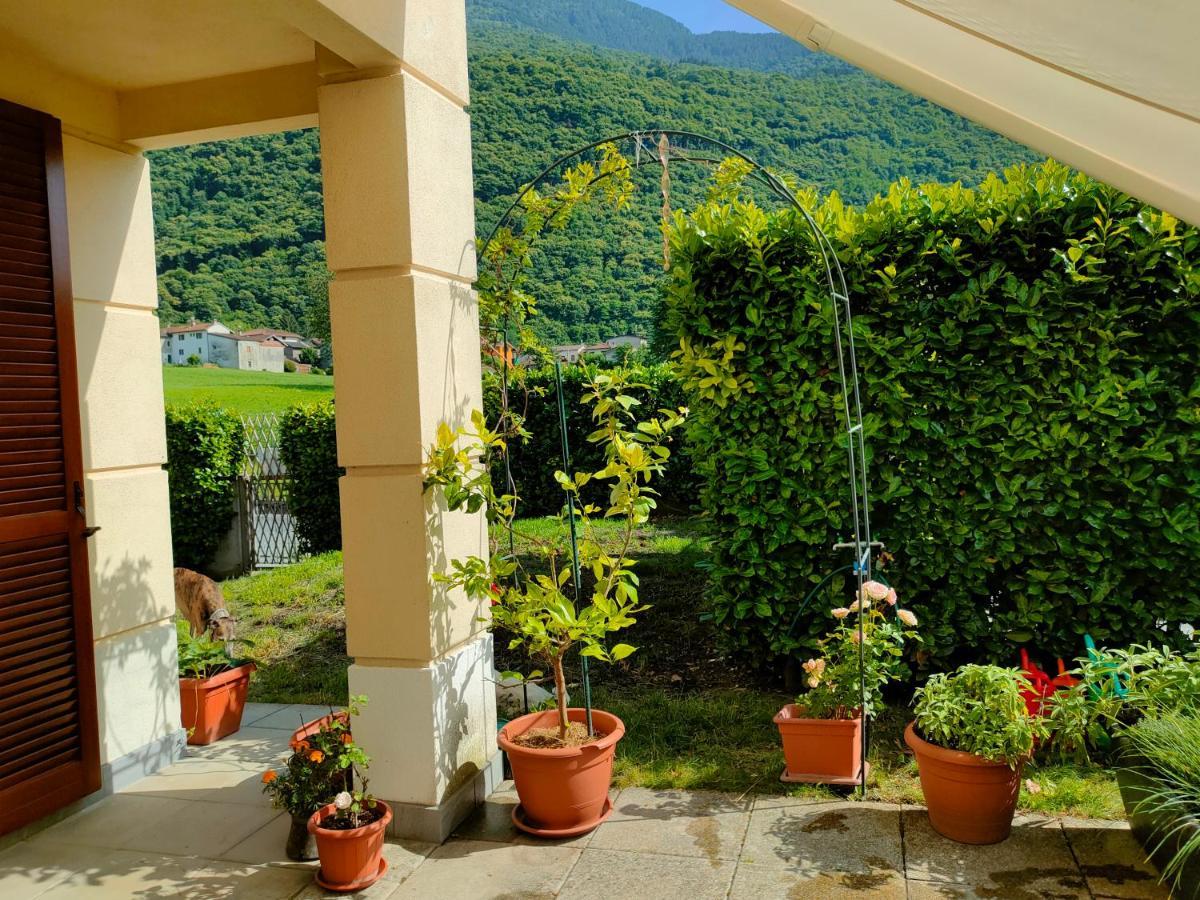 Villa Rosmarino 300 Mt From The Beach Colico Luaran gambar