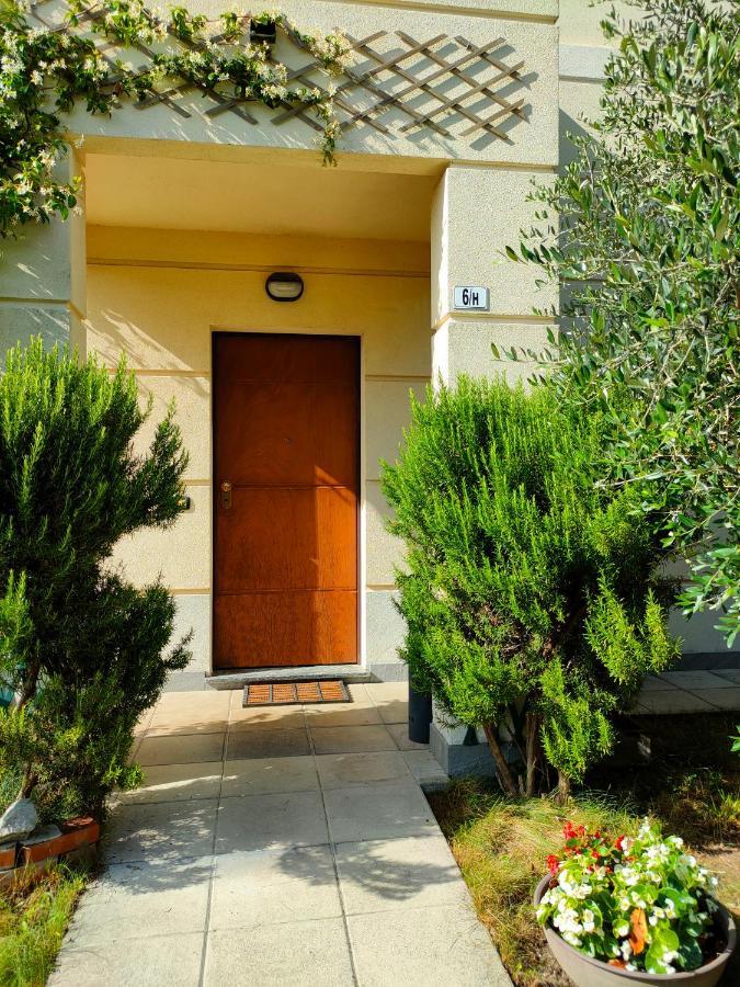 Villa Rosmarino 300 Mt From The Beach Colico Luaran gambar